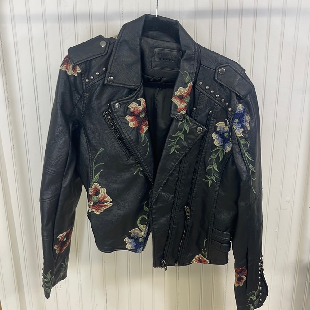 Blanc nyc faux leather moto jacket w embroidered flowers